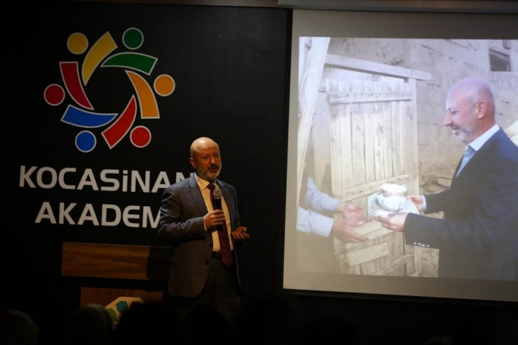 BAŞKAN ÇOLAKBAYRAKDAR, “SOSYAL BELEDİYECİLİKTE DE EN İYİ UYGULAMALARI HAYATA GEÇİRDİK”