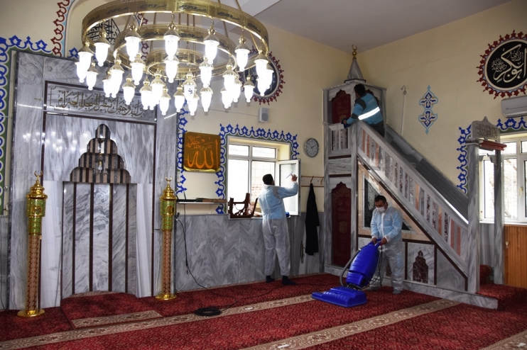KOCASİNAN’DA CAMİLER, RAMAZAN AYINDA DA GÜL KOKUYOR