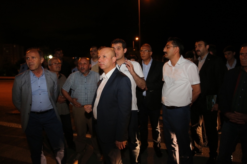 BAŞKAN ÇOLAKBAYRAKDAR GECE GÜNDÜZ DEMEDEN ÇALIŞIYOR