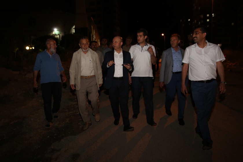 BAŞKAN ÇOLAKBAYRAKDAR GECE GÜNDÜZ DEMEDEN ÇALIŞIYOR