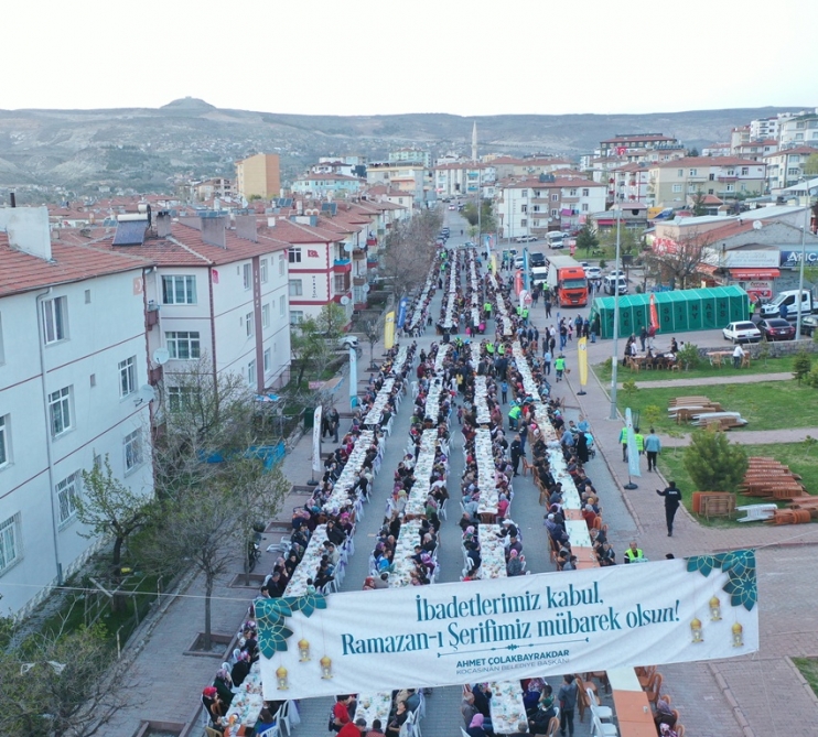 KOCASİNAN’IN İFTARINA 4 BİN KİŞİ KATILDI