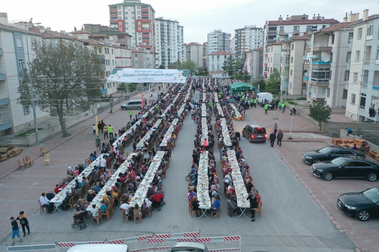 KOCASİNAN BELEDİYESİ, RAMAZAN AYI’NDA BİNLERCE VATANDAŞIN GÖNLÜNE DOKUNDU