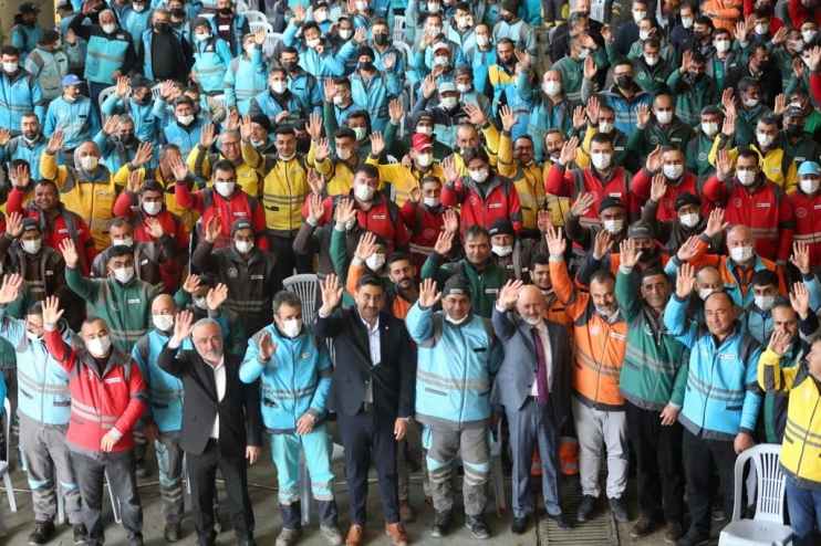 İŞÇİ DOSTU BAŞKANDAN 1 MAYIS EMEK VE DAYANIŞMA GÜNÜ MESAJI