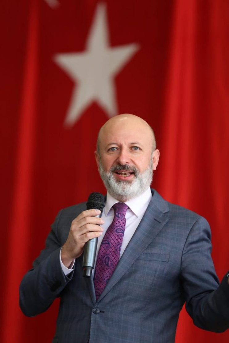 İŞÇİ DOSTU BAŞKANDAN 1 MAYIS EMEK VE DAYANIŞMA GÜNÜ MESAJI