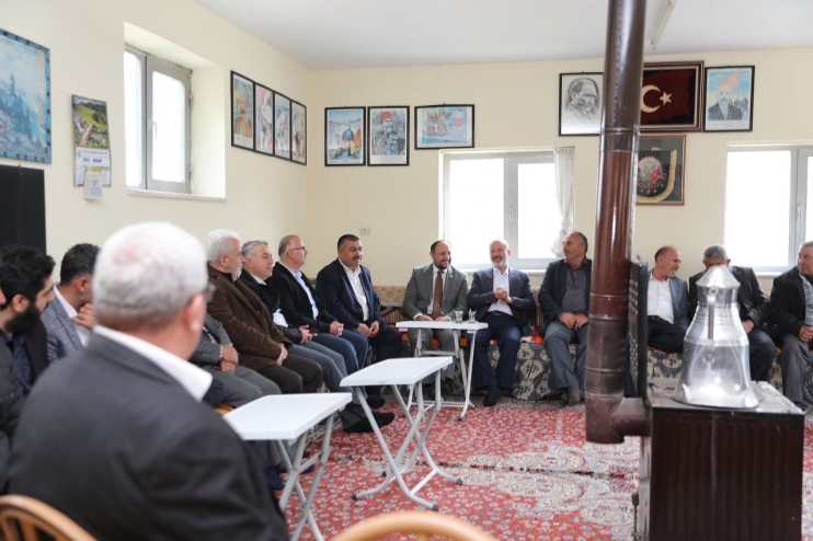 BAŞKAN ÇOLAKBAYRAKDAR, ŞÜKÜR SOFRASINDA VATANDAŞLARLA BULUŞTU