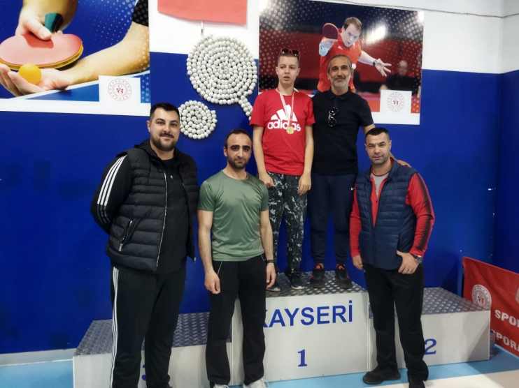 KOCASİNAN’DA OTİZM ENGEL OLMADI HEDEFİ TÜRKİYE ŞAMPİYONLUĞU…