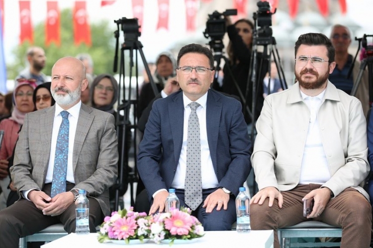 KOCASİNAN AKADEMİ’DEN GÖZ KAMAŞTIRAN YIL SONU SERGİSİ AÇILDI