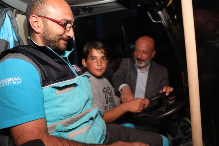 BAŞKAN ÇOLAKBAYRAKDAR, 50 YILLIK SORUNU ÇÖZÜME KAVUŞTURDU