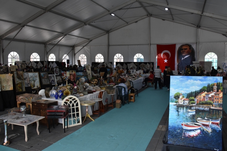 KOCASİNAN’DA EMEĞİN SANATA DÖNÜŞTÜĞÜ SERGİ, BÜYÜK BEĞENİ TOPLADI