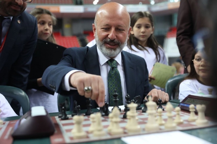 KOCASİNAN’DA SATRANÇ TURNUVASI ÖDÜL TÖRENİYLE SON BULDU