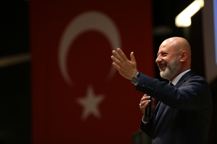 BAŞKAN ÇOLAKBAYRAKDAR “GENÇLERİMİZLE BÜYÜK VE GÜÇLÜ TÜRKİYE’Yİ İNŞA EDİYORUZ”