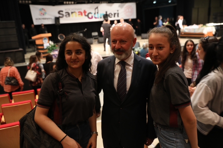 KOCASİNANLI GENÇLER, TÜRK KÜLTÜRÜNÜ GELECEĞE AKTARIYOR