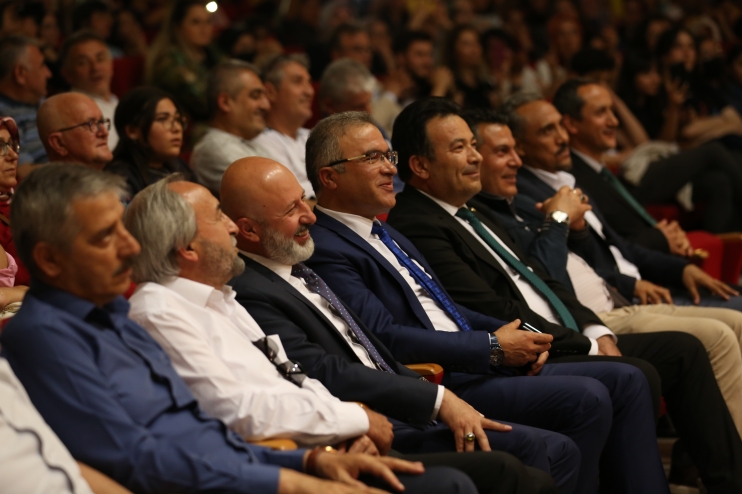 KOCASİNANLI GENÇLER, TÜRK KÜLTÜRÜNÜ GELECEĞE AKTARIYOR