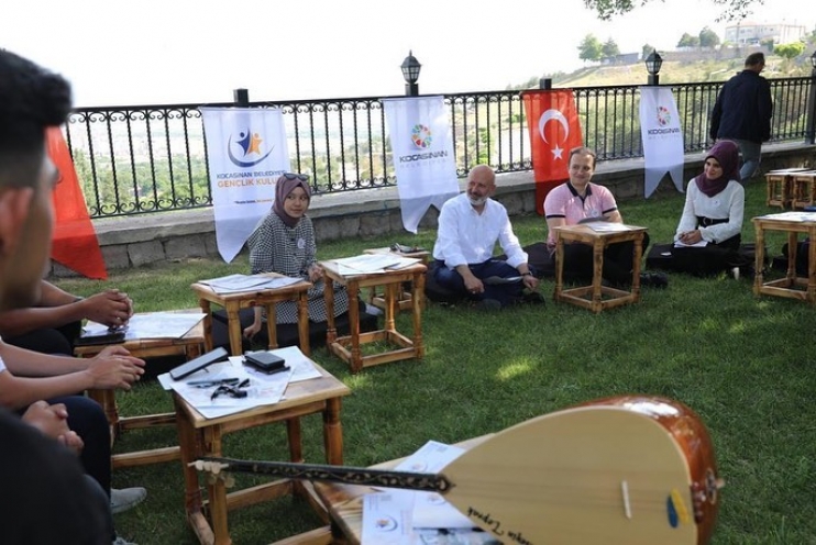 GENÇ DOSTU BAŞKAN, GENÇLERLE BİR ARAYA GELDİ