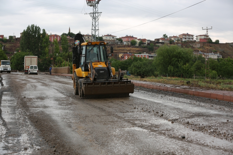 BAŞKAN ÇOLAKBAYRAKDAR, “HER ŞARTTA VE KOŞULDA VATANDAŞIMIZIN YANINDAYIZ”