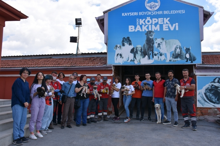 KOCASİNAN’DA GENÇLERE HAYVAN SEVGİSİ AŞILANIYOR