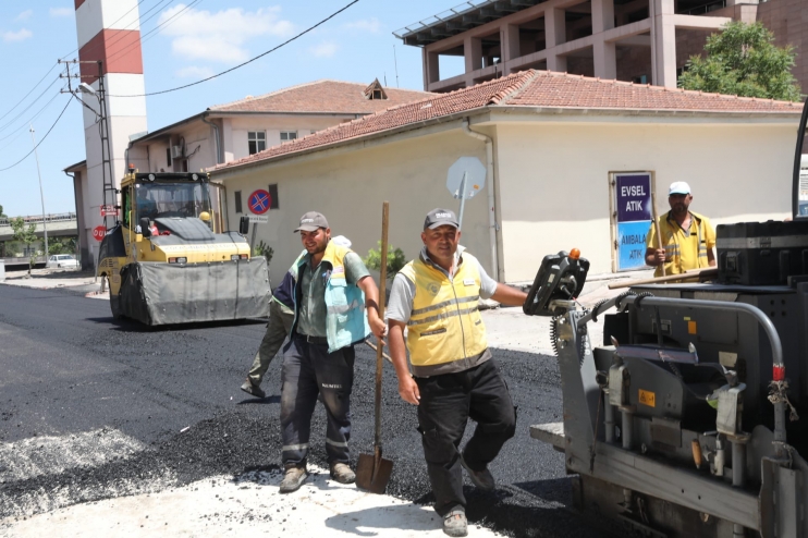 BAŞKAN ÇOLAKBAYRAKDAR, “KAYSERİ İÇİN GECE - GÜNDÜZ AZİMLE ÇALIŞIYORUZ”