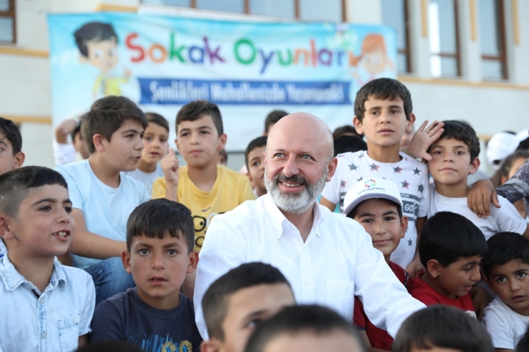KOCASİNAN SOKAKLARINDA ÇOCUK OLMANIN TADI BİR BAŞKA