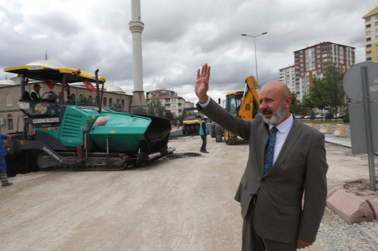 BAŞKAN ÇOLAKBAYRAKDAR, “MAHALLELERİMİZİN EKSİKLERİNİ GİDERENE KADAR, DUR DURAK BİLMEDEN ÇALIŞACAĞIZ”