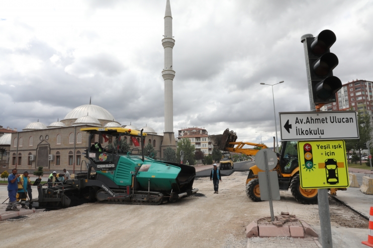 BAŞKAN ÇOLAKBAYRAKDAR, “MAHALLELERİMİZİN EKSİKLERİNİ GİDERENE KADAR, DUR DURAK BİLMEDEN ÇALIŞACAĞIZ”