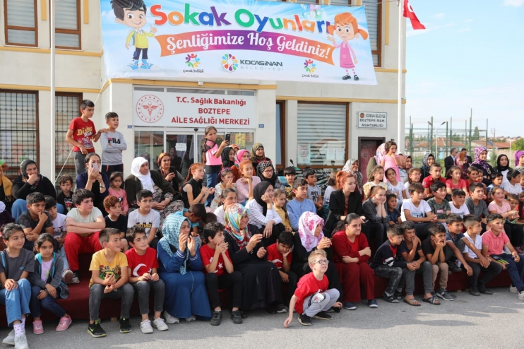 KOCASİNANLI ÇOCUKLAR, SOKAK OYUNLARIYLA DAHA MUTLU