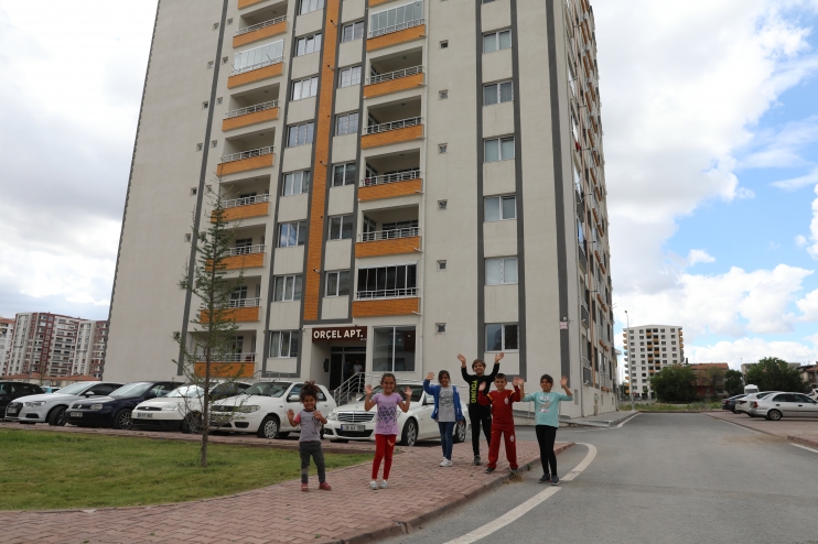 VATANDAŞLARDAN KENTSEL DÖNÜŞÜMLE SOSYAL DÖNÜŞÜM SAĞLAYAN BAŞKAN ÇOLAKBAYRAKDAR’A TEŞEKKÜR