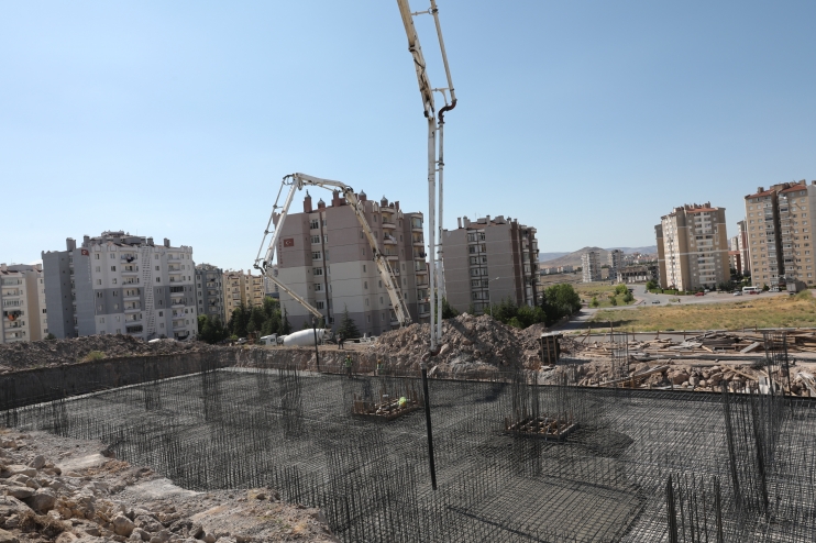 KOCASİNAN’DA 24 DERSLİKLİ VE 6 EK DERS SINIFLI LİSENİN TEMELİ ATILDI