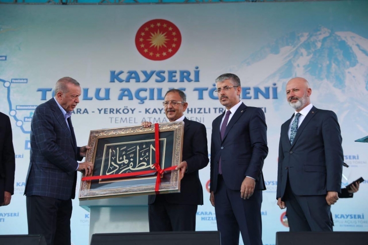 CUMHURBAŞKANI ERDOĞAN, KOCASİNAN’IN 350 MİLYON TL’LİK 44 YATIRIMIN AÇILIŞINI GERÇEKLEŞTİRDİ