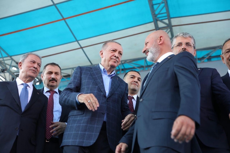 CUMHURBAŞKANI ERDOĞAN, KOCASİNAN’IN 350 MİLYON TL’LİK 44 YATIRIMIN AÇILIŞINI GERÇEKLEŞTİRDİ