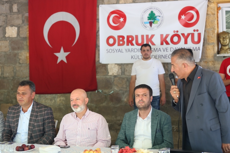 BAŞKAN ÇOLAKBAYRAKDAR’A, PİLAV ŞENLİĞİNDE VATANDAŞLARDAN YOĞUN İLGİ