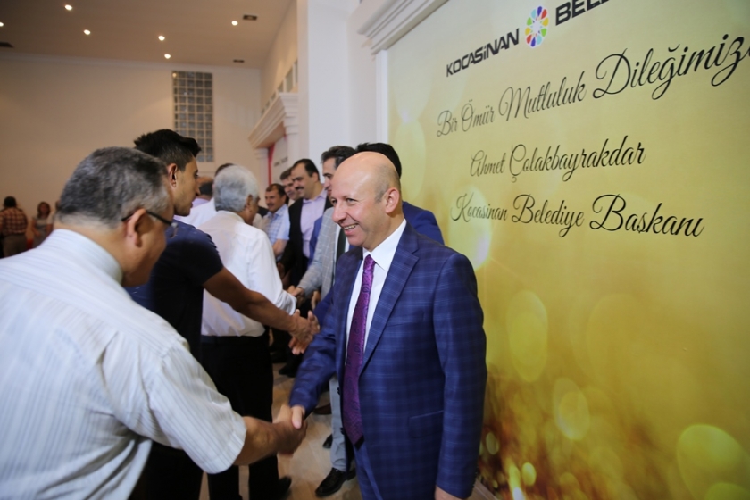 ÇOLAKBAYRAKDAR, BELEDİYE ÇALIŞANLARININ BAYRAMINI KUTLADI