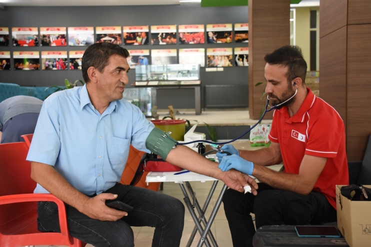 KOCASİNAN BELEDİYESİ ÇALIŞANLARINDAN, KIZILAY’A KAN BAĞIŞI