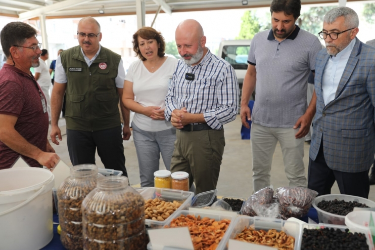 KAYSERİ’DE TEK, TÜRKİYE’DE SAYILI OLAN ‘YÜZDE 100 EKOLOJİK PAZAR’ AÇILDI
