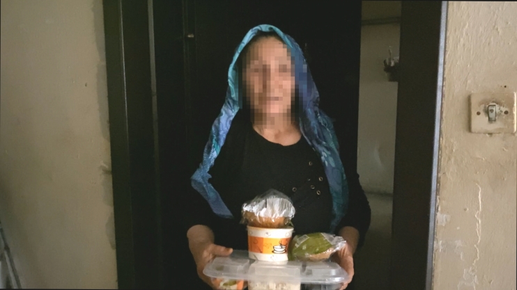 GÖNÜLLERİN BAŞKANI, BÜYÜKLERİN HEM GÖNLÜNÜ HEM DE HAYIR DUASINI ALIYOR