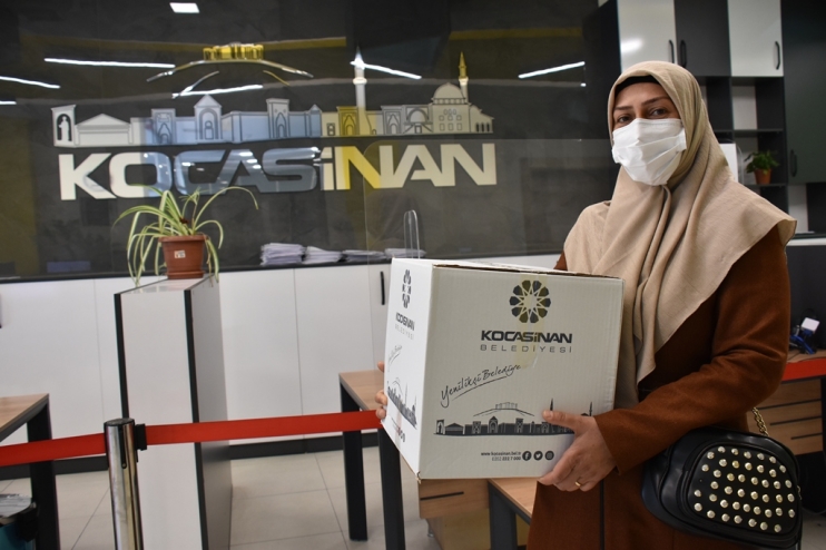 KOCASİNANDAN HER AY 215 ÇÖLYAKLIYA GLÜTENSİZ GIDA PAKETİ