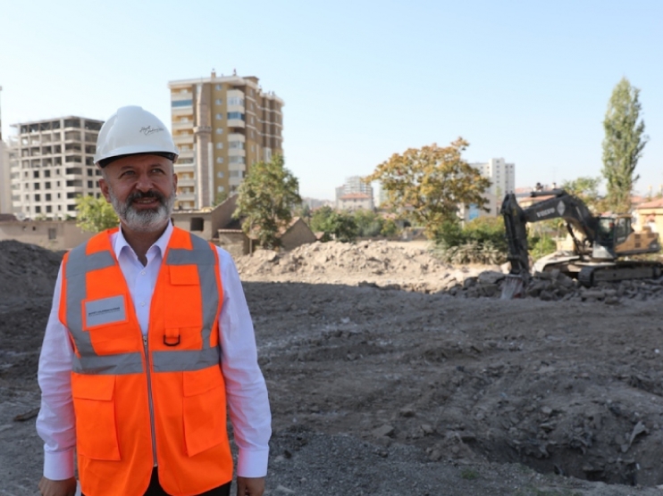 BAŞKAN ÇOLAKBAYRAKDAR; "KOCASİNANDA YAŞAMAK AYRICALIKLIDIR"