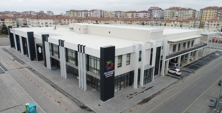 BAŞKAN ÇOLAKBAYRAKDAR; "KOCASİNANDA YAŞAMAK AYRICALIKLIDIR"