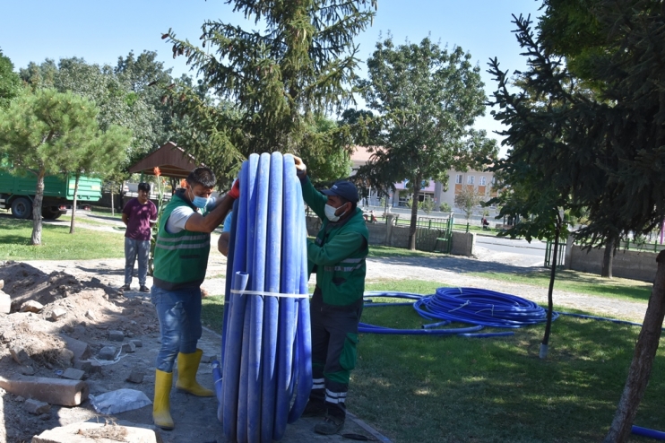 KOCASİNAN, OTOMATİK SULAMA SİSTEMİYLE SU VE ENERJİ TASARRUFU SAĞLIYOR