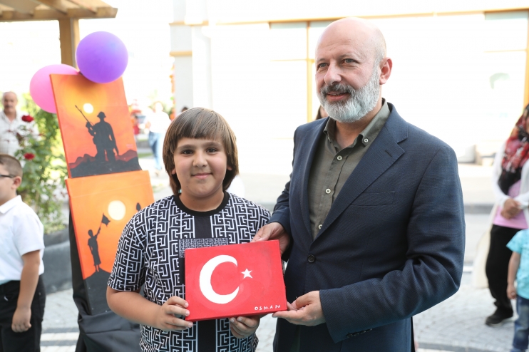   BAŞKAN ÇOLAKBAYRAKDAR; “ÇOCUKLARIMIZI, GELECEĞİN TÜRKİYE’SİNE HAZIRLIYORUZ”