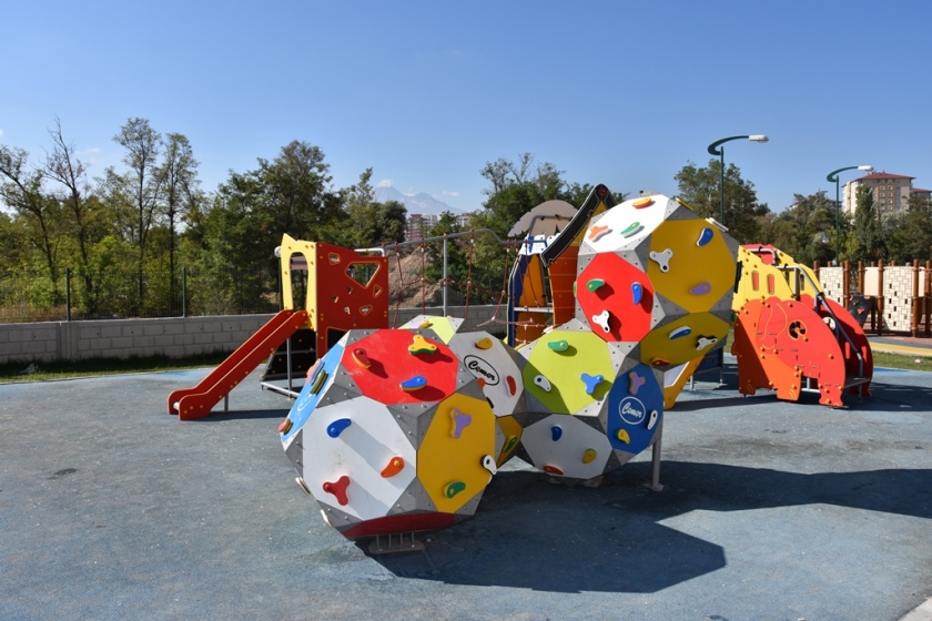DAHA YEŞİL KOCASİNAN İÇİN PARK YAPIM İHALESİ
