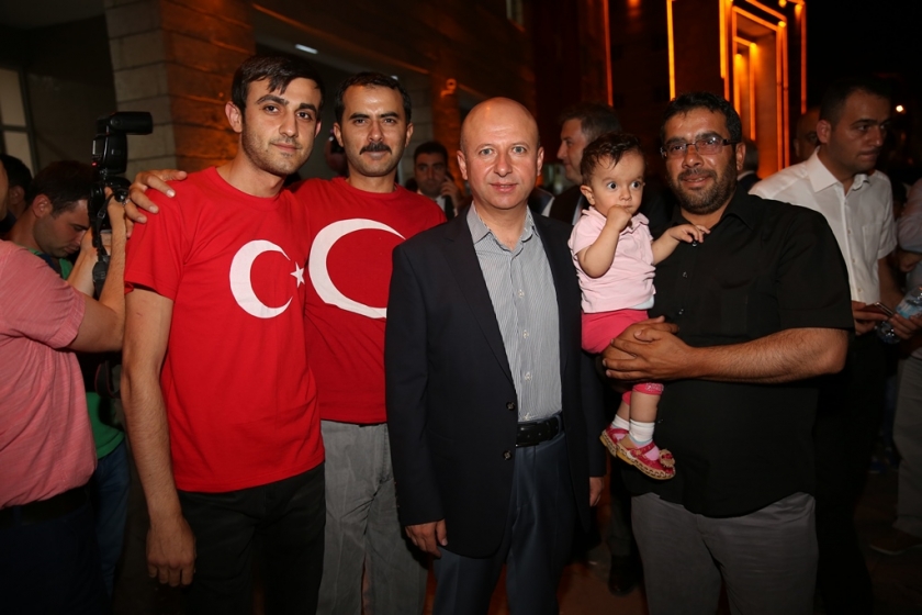 BAŞKAN ÇOLAKBAYRAKDAR, “SÖZ KONUSU VATAN İSE, GERİSİ TEFERRUATTIR.’’
