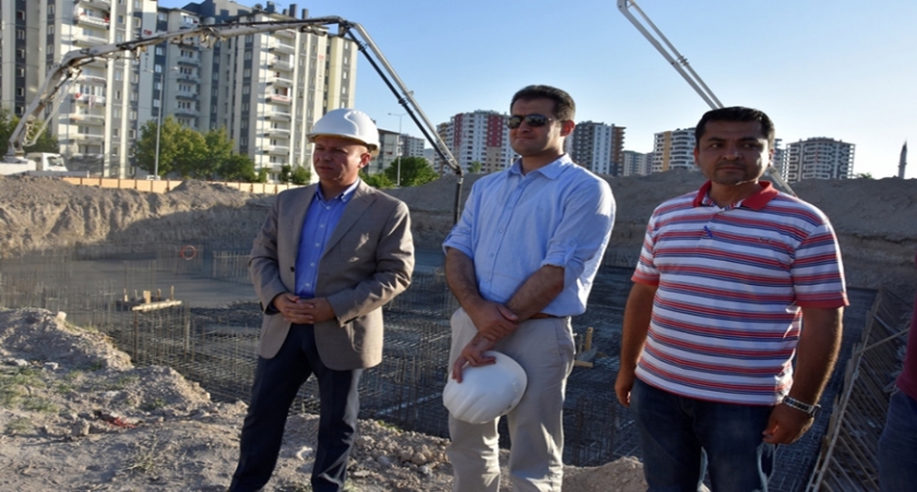 BAŞKAN ÇOLAKBAYRAKDAR YENİ ZİYA GÖKALP’İN TEMELİNİ ATTI