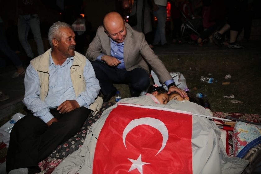 BAŞKAN ÇOLAKBAYRAKDAR, “SİZLERE MİNNETTARIZ”