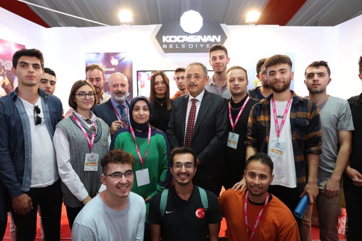 BAŞKAN ÇOLAKBAYRAKDAR; "GENÇLERİMİZLE TÜRKİYE YÜZYILINI İNŞASINA BÜYÜK KATKI SAĞLAYACAĞIZ"