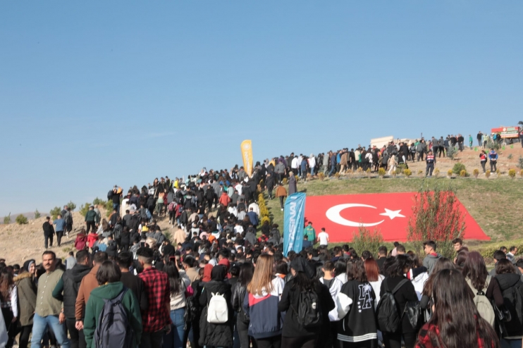 VALİ GÖKMEN ÇİÇEK; “KUŞÇU BÖLGESİNE, 12 MİLYON AĞAÇ DİKECEĞİZ”