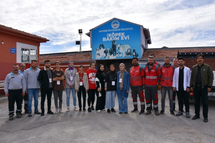 KOCASİNAN, GENÇLERE HAYVAN SEVGİSİ AŞILIYOR