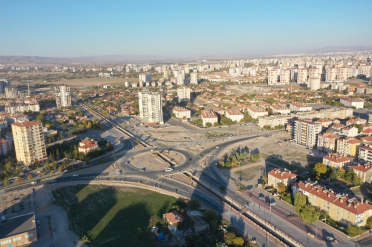 KOCASİNAN BELEDİYESİ, AKILLI KAVŞAK İLE 4 CADDEYİ BİRBİRİNE BAĞLADI