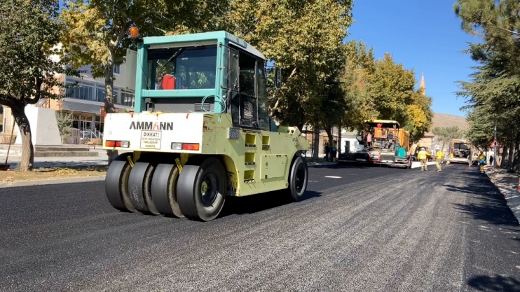 YEMLİHA, DAHA MODERN ALTYAPI VE DAHA KONFORLU BİR ULAŞIMA KAVUŞTU