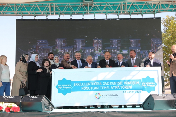 BAŞKAN ÇOLAKBAYRAKDAR; “DÖNÜŞÜMLE 2 BİN 185 AİLE SICAK YUVALARINDA HUZUR İÇERİSİNDE YAŞIYORLAR”