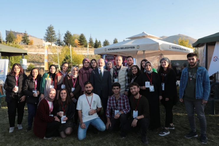 BAŞKAN ÇOLAKBAYRAKDAR; "GENÇLERİMİZ İLE TÜRKİYE YÜZYILINA BÜYÜK KATKI SAĞLAYACAĞIZ"